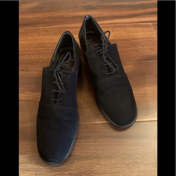 STUART WEITZMAN Black Shoes Size 7B - Picture 1 of 13